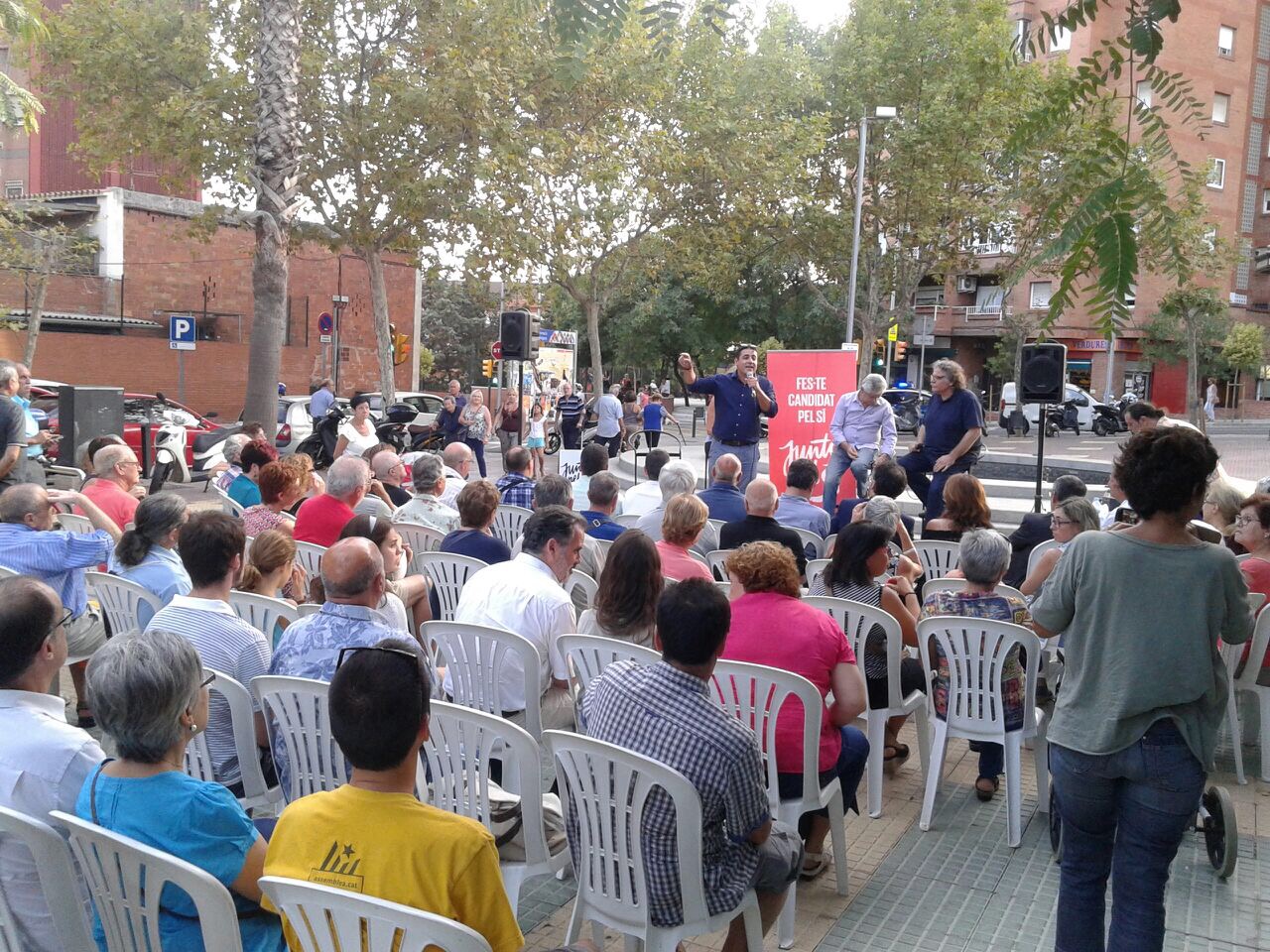 Junts Pel Sí desvincula la independència del debat identitari al Baix Llobregat