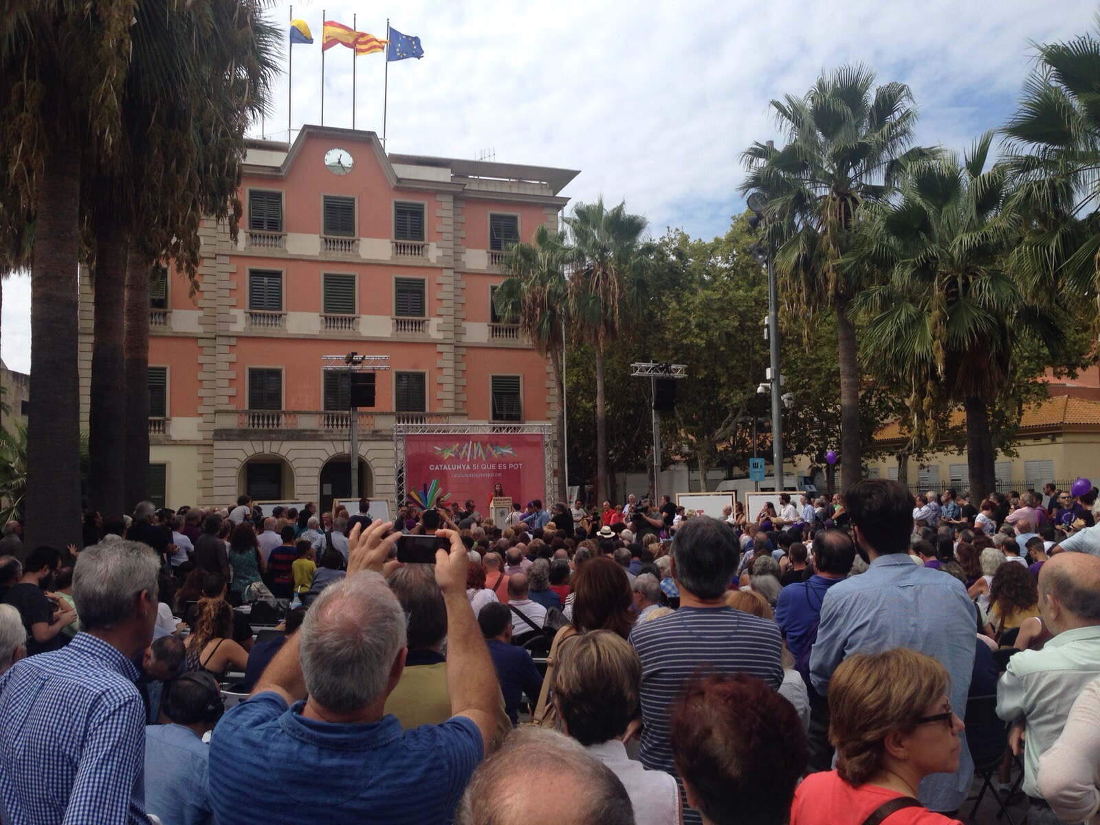 Catalunya Sí Que Es Pot crida des del Baix Llobregat a seguir amb l’onada de canvi el 27S