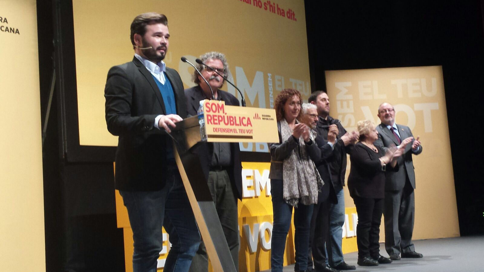 ERC apel·la a la seva «generositat» per guanyar el 20D, en el seu inici de campanya al Baix Llobregat