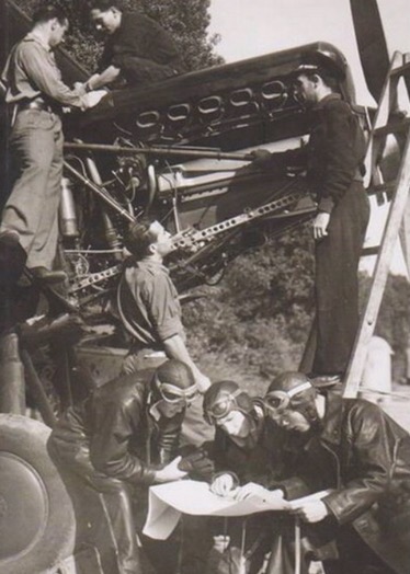 Sant Boi acull una exposició sobre les Forces Aèries de la República