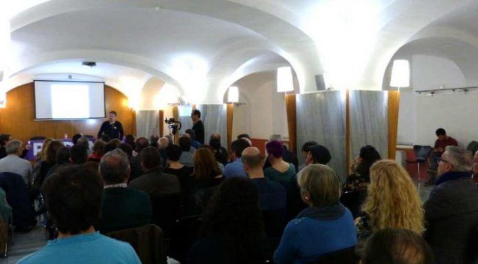 Domènech presenta a Gavà la seva candidatura per liderar Podem