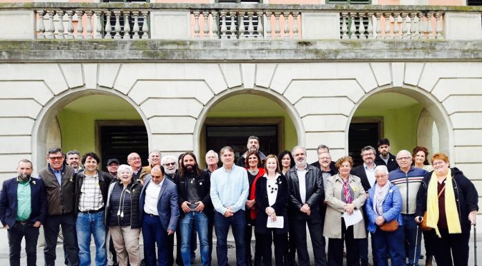 Més de dos-cents càrrecs i ex-càrrecs electes del Baix Llobregat i l’Hospitalet, a favor del front unitari impulsat per Torrent