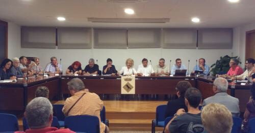 Presenten una moció de censura contra l’alcaldessa socialista de Corbera de Llobregat