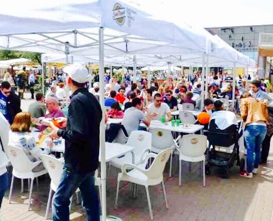 Èxit d’assistència a GastroGavà, zona de degustació de productes del Parc Agrari