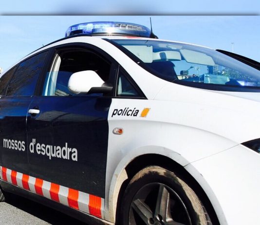 Uns lladres atraquen una joieria a l’Ànec Blau de Castelldefels