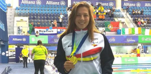 Marquès es fa amb la medalla d’or en els 100 metres esquena a Dublín