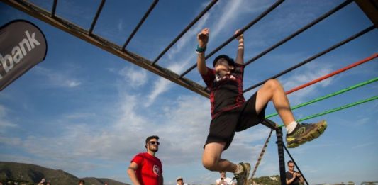 La Farinato Race de Castelldefels posarà a prova els límits dels seus participants amb 7 km d’obstacles