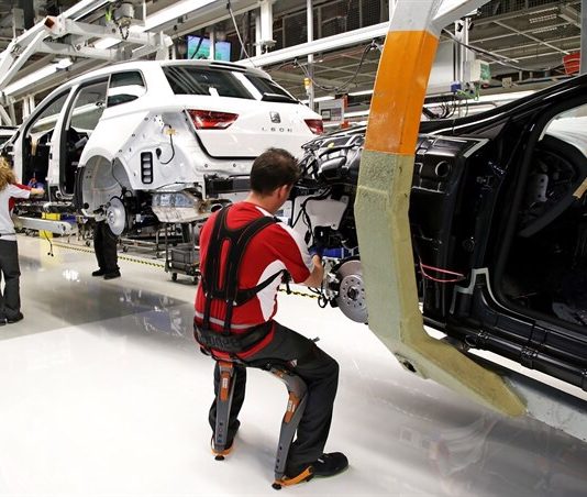 El comitè d’empresa de Seat avisa que es deixaran de fabricar 10.000 cotxes a Martorell pel retard en l’arribada de motors