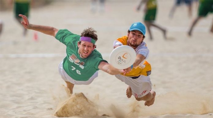 Castelldefels acull els Campionats d’Europa de Clubs d’Ultimate Platja