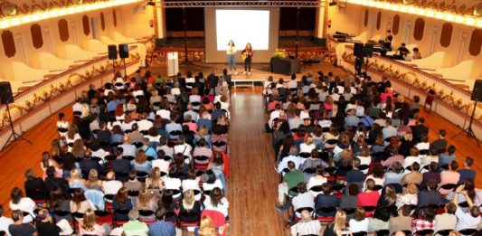 El Baix Llobregat celebra l’acte d’inici del curs escolar amb una clara aposta pel model d’escola catalana