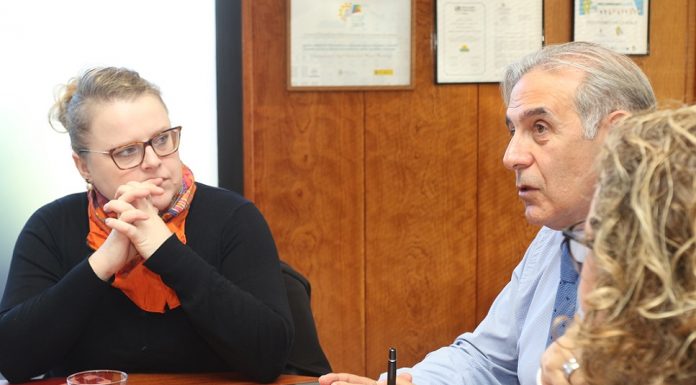 La representant de l’OMS a Europa visita Sant Andreu per conèixer el projecte de recuperació de la llera del riu Llobregat