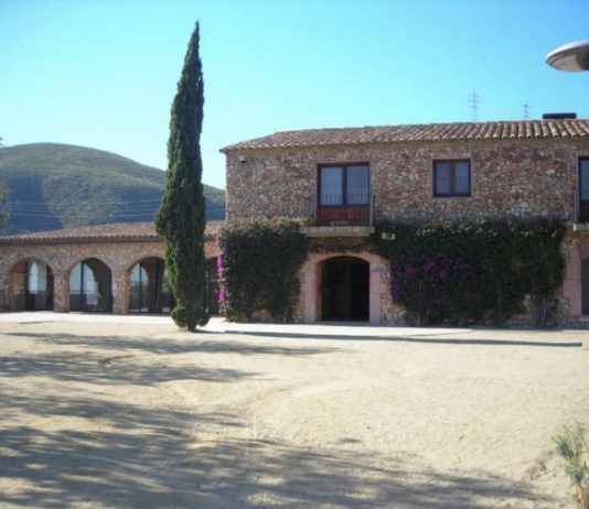 Castelldefels condemna els fets violents succeïts aquest cap de setmana i no descarta presentar-se com a acusació particular