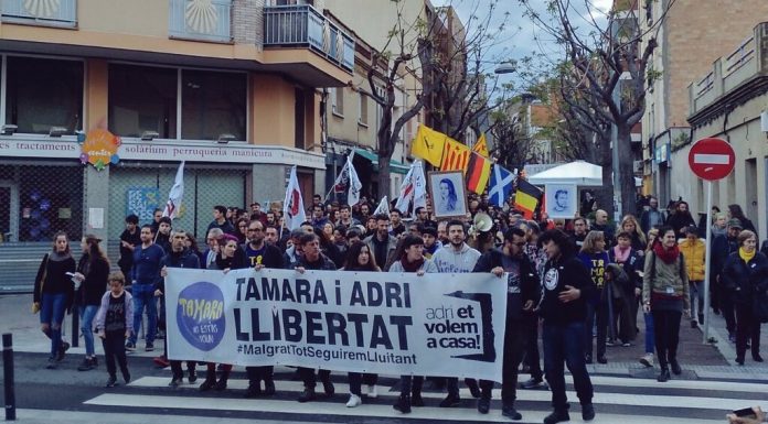 Viladecans surt del carrer un any després de l’empresonament de Tamara Carrasco i la fugida d’Adrià Carrasco