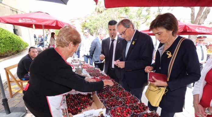 Torra posa en valor el paper de les entitats durant l’Exposició de Cireres de Sant Climent de Llobregat