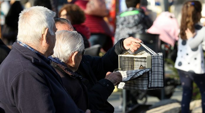 L’Ajuntament de Sant Andreu de la Barca reserva 18.000 euros per ajudar a pagar l’IBI i les escombraries als majors de 65 anys