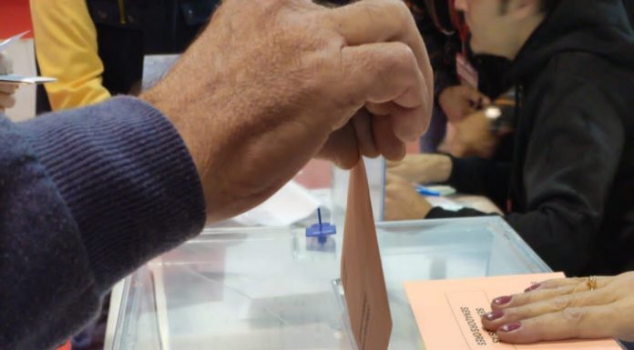 #10N – La jornada electoral arrenca amb normalitat al Baix Llobregat