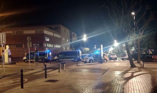 Baralla a ganivetades en una nau de Sant Joan Despí