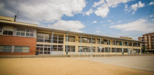 El Departament d’Educació tanca l’escola Bernat Metge del Prat de Llobregat a causa del coronavirus