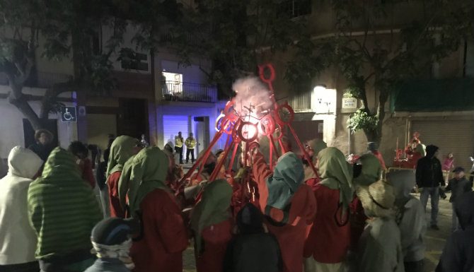 Sant Climent de Llobregat celebra el primer correfoc únicament femení