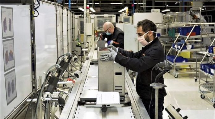 Llum verda a la producció dels respiradors a la planta de SEAT a Martorell