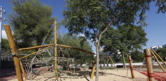 Gavà reobre els parcs infantils