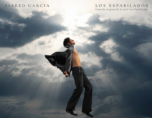 El compositor i cantant pratenc Alfred García roda al Prat el videoclip de la primera cançó del seu nou disc