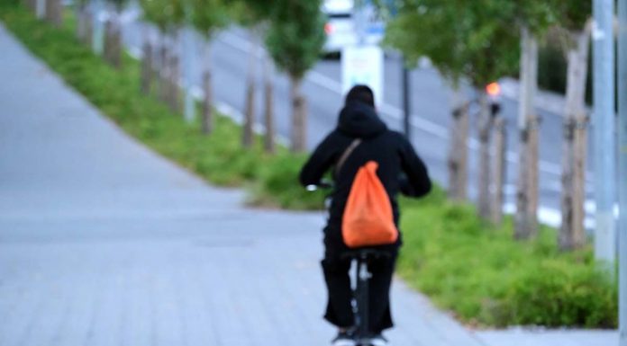La Guàrdia Urbana de Cornellà reforça el dispositiu per sancionar els patinets que incompleixin la normativa
