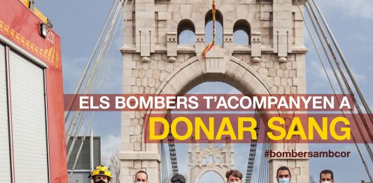 Dona sang amb els bombers de Molins de Rei