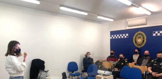 La Guàrdia Urbana de Molins rep una formació sobre les actuacions davant les violències sexuals