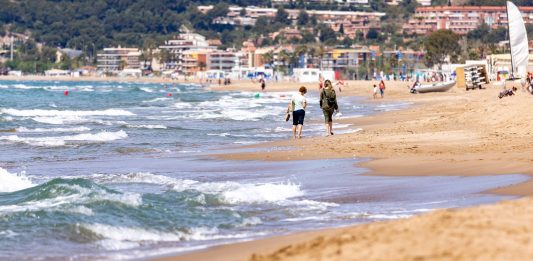 Les platges metropolitanes reben 10 milions de visites l’any i generen 60 milions d’euros d’activitat econòmica