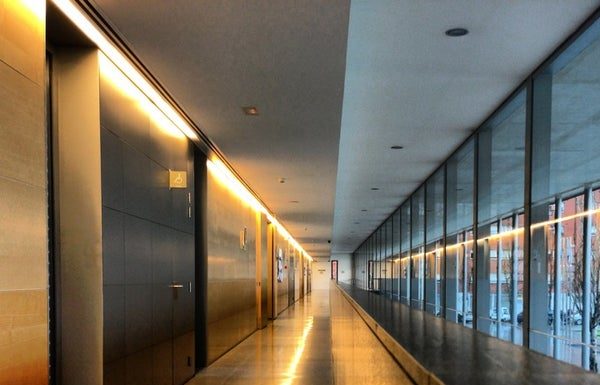 Declaren als jutjats del Prat dos guàrdies civils que varen vexar un ciutadà estranger que parlava el català però no el castellà.