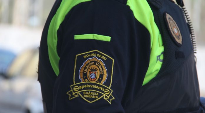 Detencions a Molins de Rei per furts i actes violents