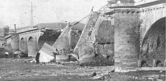 Fa 50 anys el riu i la dictadura es van emportar el pont de Molins de Rei