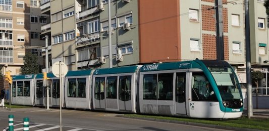 La xarxa de transport públic adapta els seus horaris al toc de queda