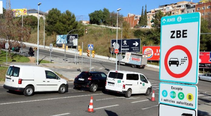 Marxa de vehicles contra la Zona de Baixes Emissions a Sant Joan Despí