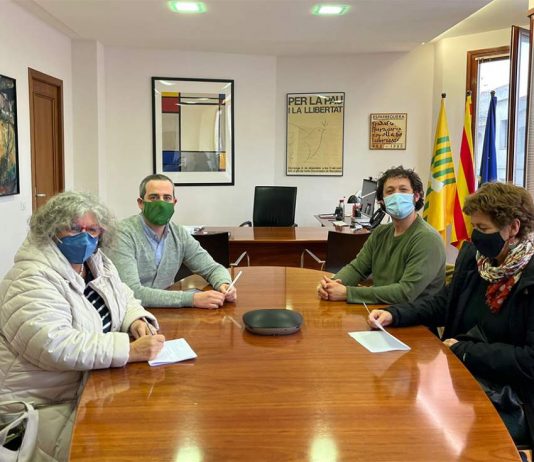 “Millorem l’ambulatori” i l’alcalde d’Esparreguera exigeixen solucions al conseller Argimon