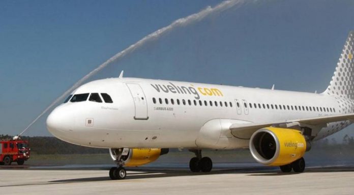 Vueling aterra a Viladecans