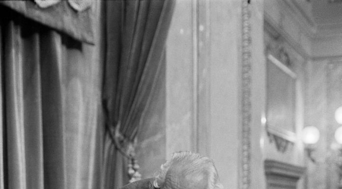 La biografia de La Pasionaria, presentada a Cornellà per la seva neta