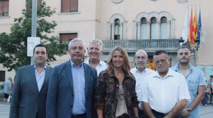 Overbooking en l’espai de la dreta: Valents presenta la Junta Local de Cornellà