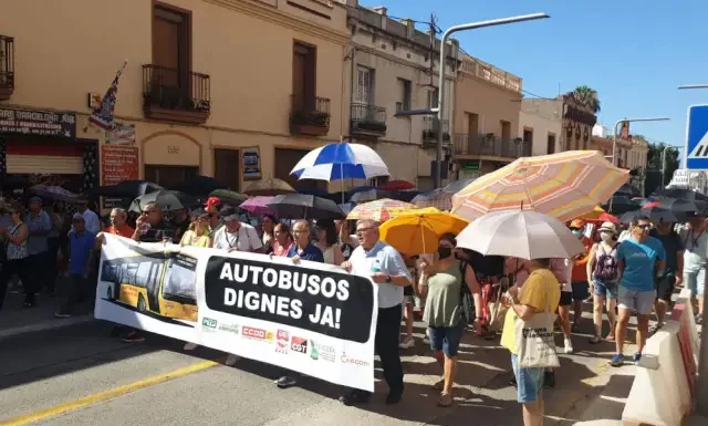 La Plataforma per un servei digne de Bus al Baix Llobregat avisa que les mesures adoptades “són encara molt insuficients”
