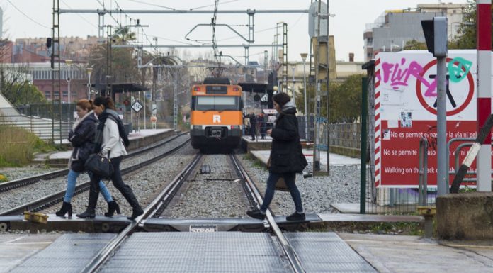Dissabte Sant Feliu dirà adéu per sempre més al pas a nivell