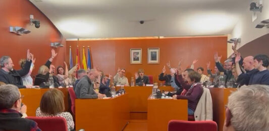 L’Ajuntament de Sant Boi exigeix la millora de les condicions laborals a Monbus i Avanza davant les vagues