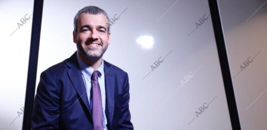 Després de les municipals, Lucena torna a la càrrega amb l’ampliació de l’aeroport