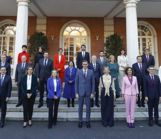 El PSC del Baix Llobregat es queda sense presència al govern central: Raquel Sánchez en surt i Eva Granados no hi entra