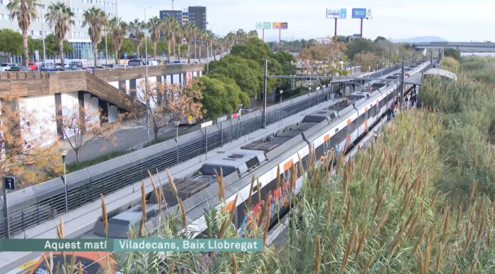 Viladecans celebra l’aturada de tots els trens de l’R2, que implica 55 nous trens diaris