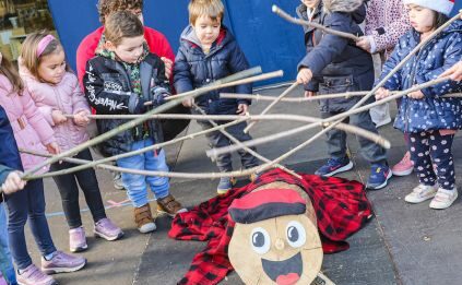 El tió popular, les activitats solidàries i la música, protagonistes de les primeres activitats festives nadalenques de Sant Joan Despí