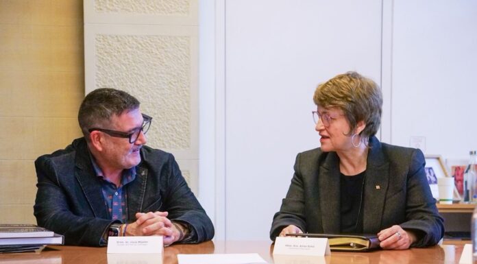 La consellera Simó inaugura l’ampliació de l’Institut-Escola Pepa Colomer del Prat i visita diversos municipis de la comarca