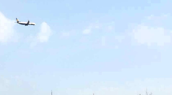 L’alcaldessa de Gavà, Gemma Badia, reclama el blindatge de les pistes segregades a l’Aeroport del Prat