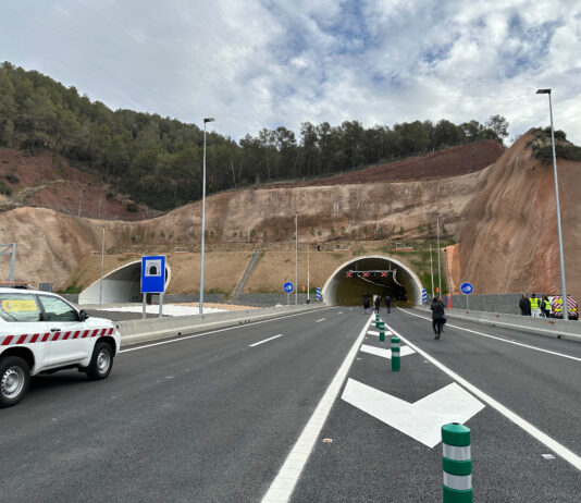 Després de 17 anys d’obres, la B-40 ja connecta Olesa de Montserrat i Viladecavalls