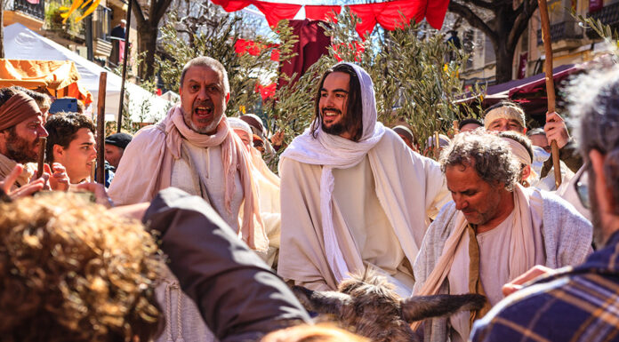 Esparreguera celebra la 6a edició del festival cultural i comercial FiraPassió